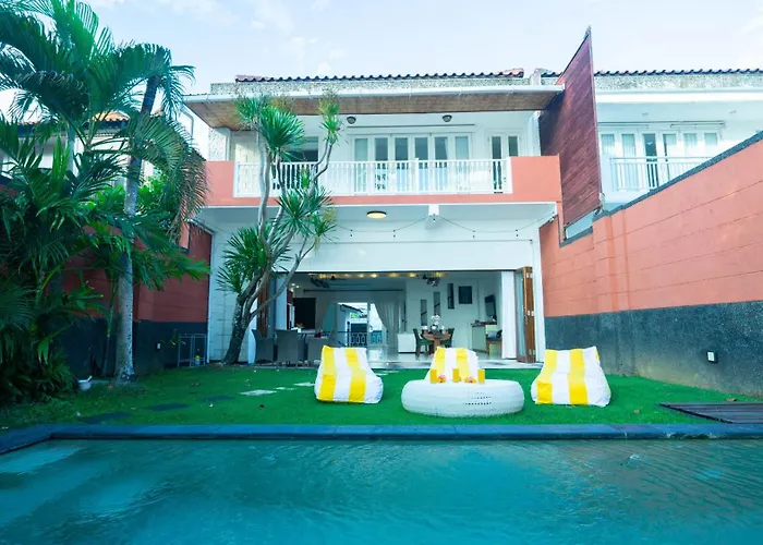 Sunrise Villa *